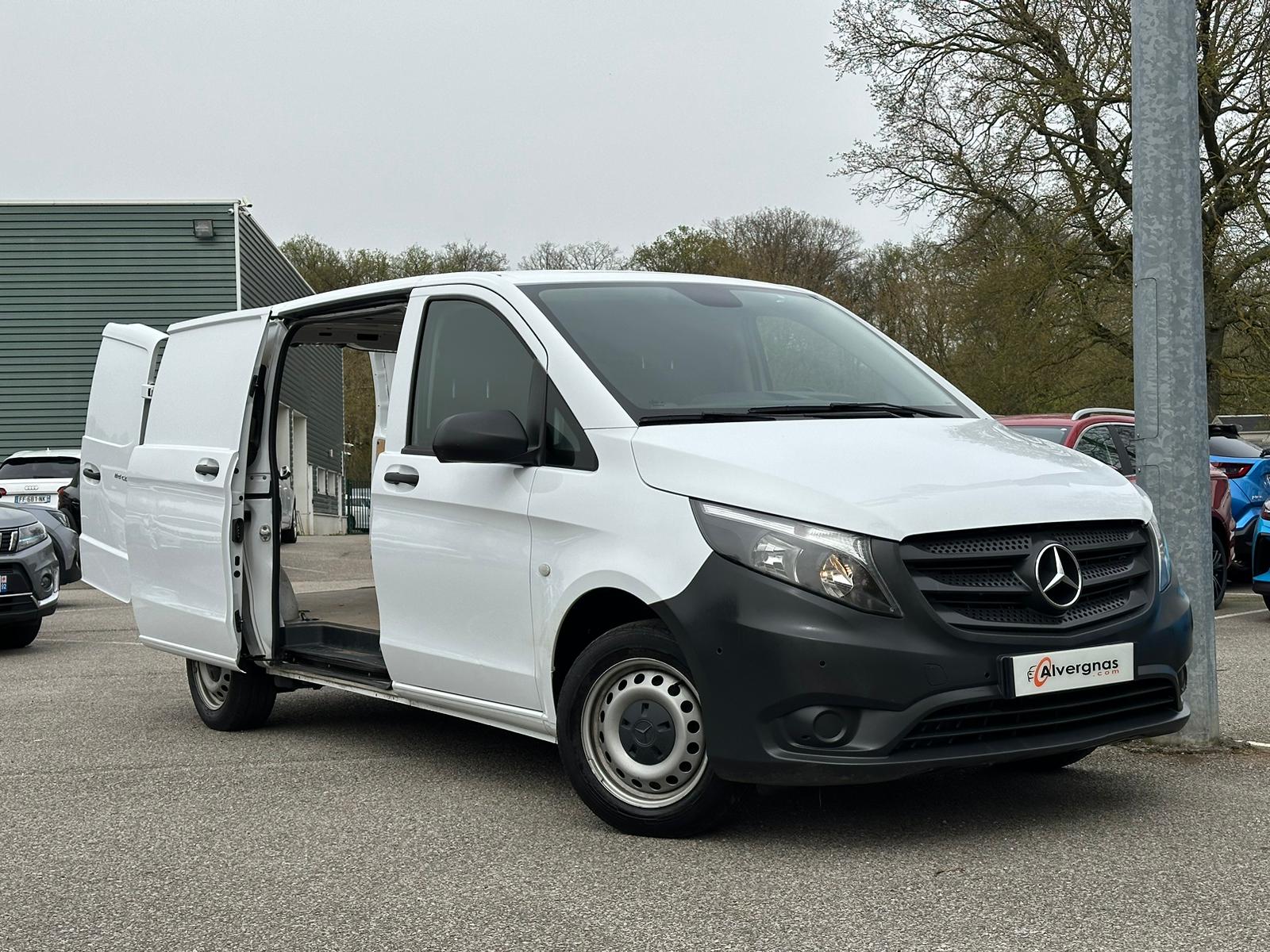 MERCEDES VITO FOURGON d'occasion sur Paris