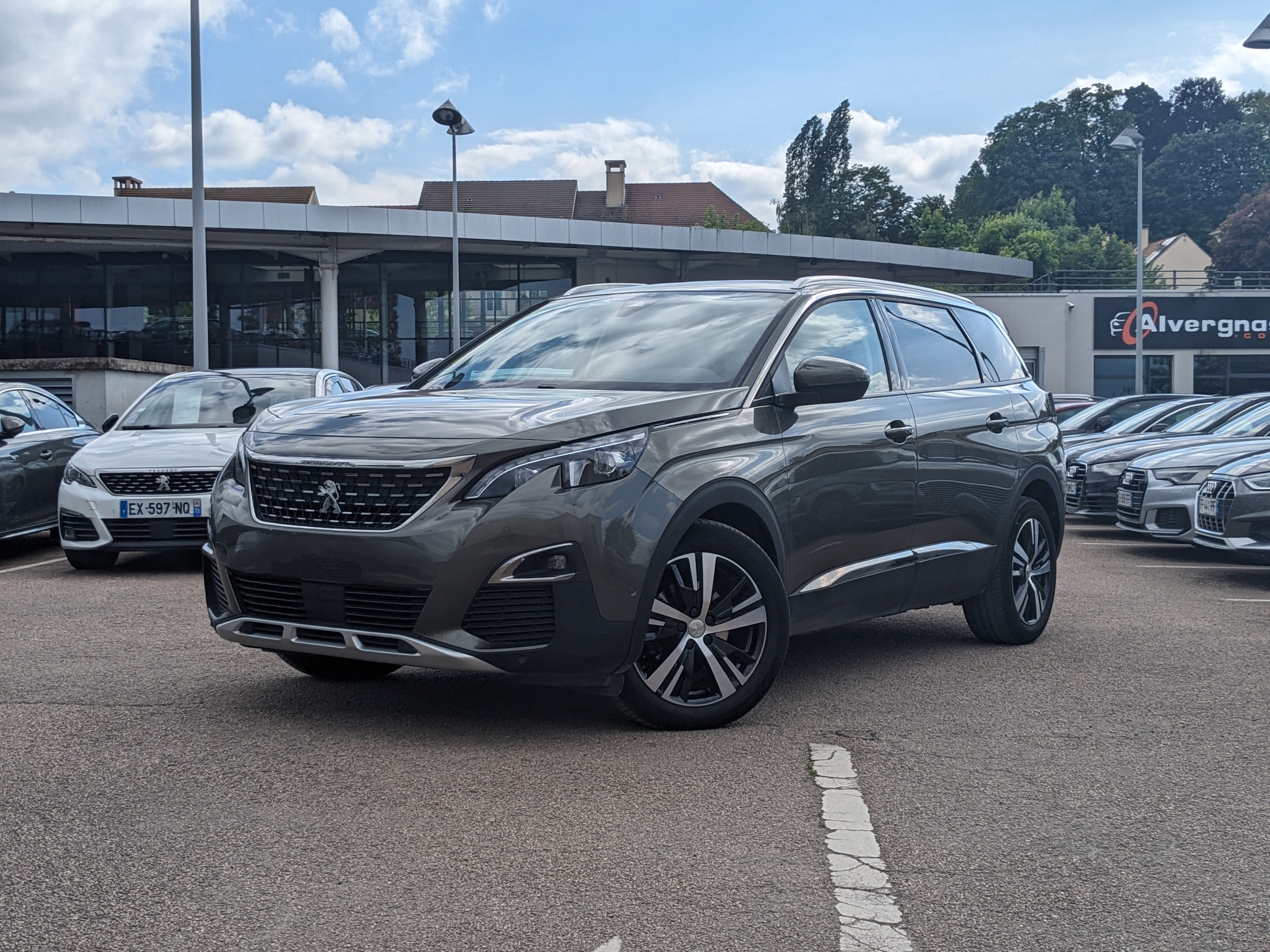 PEUGEOT 5008 d'occasion sur Paris