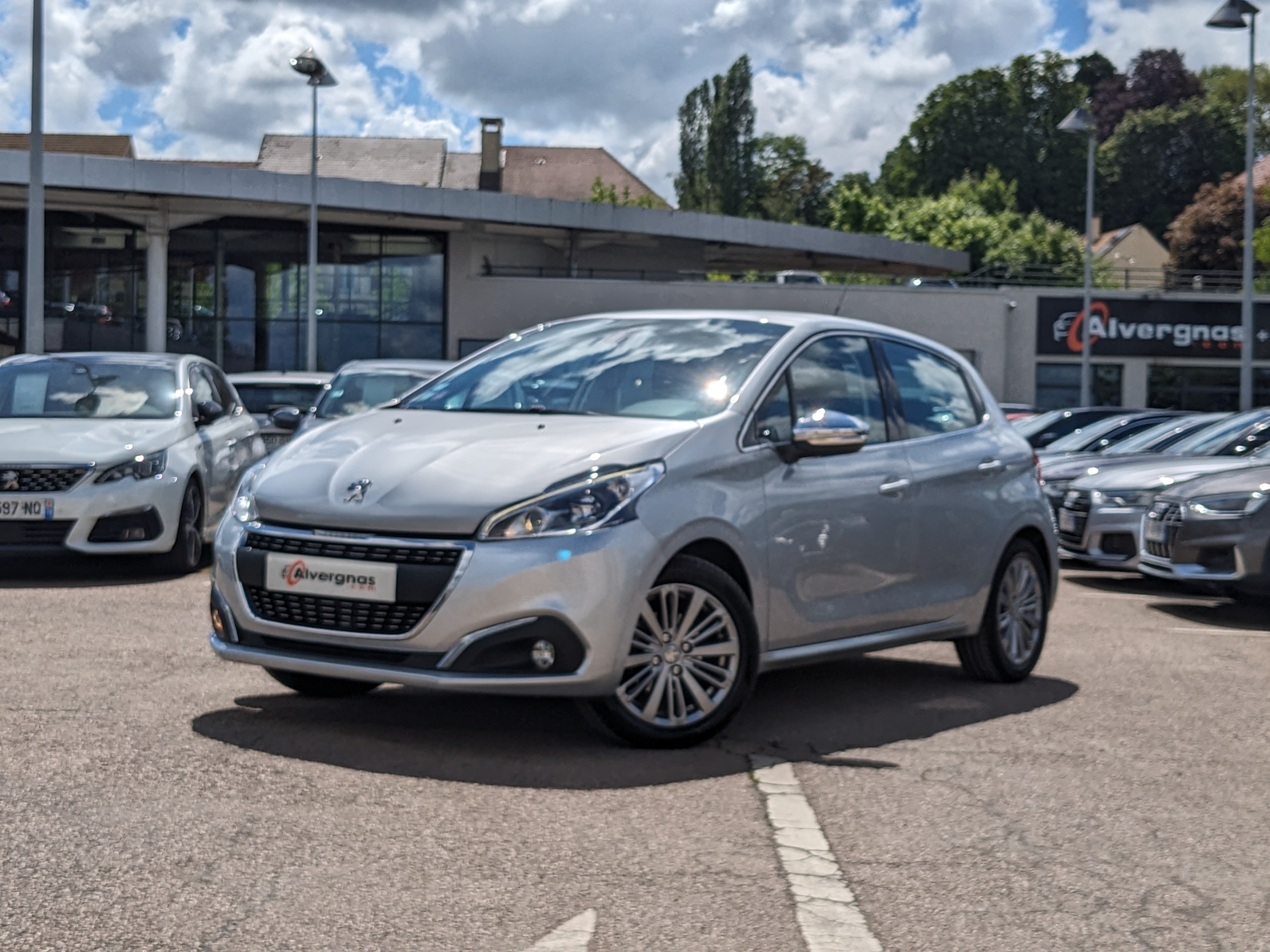 PEUGEOT 208 d'occasion sur Paris