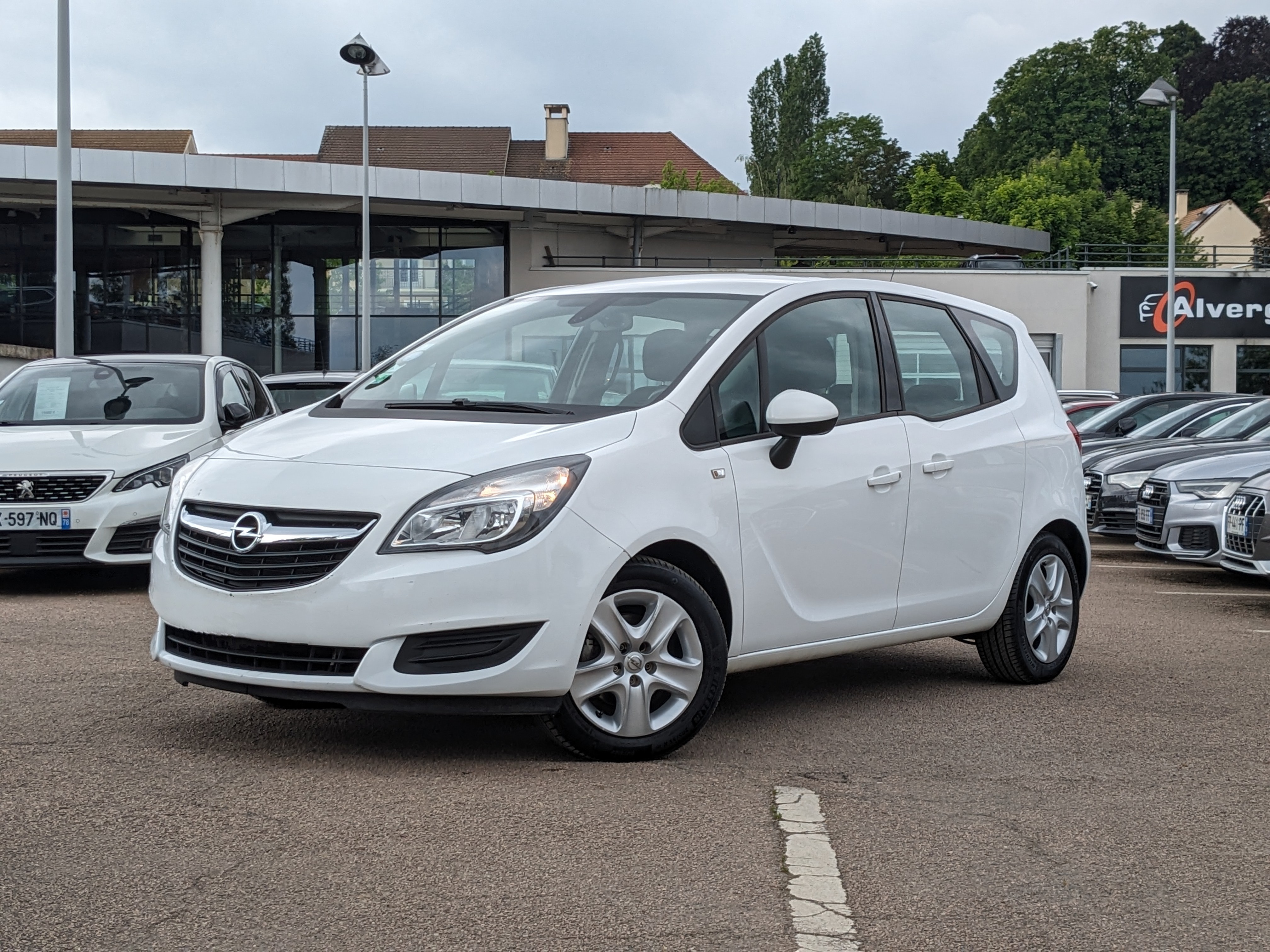OPEL MERIVA d'occasion sur Paris